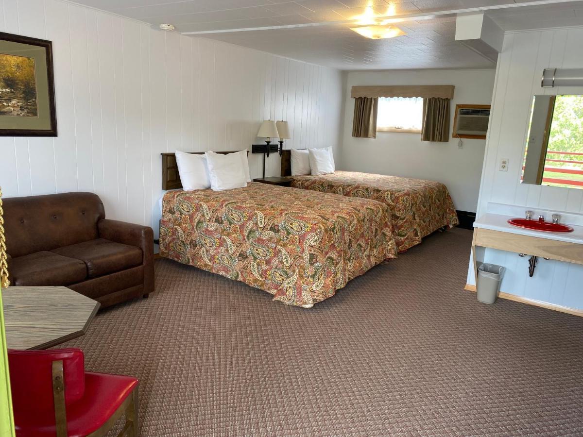 Cedars Motel Айронвуд Экстерьер фото