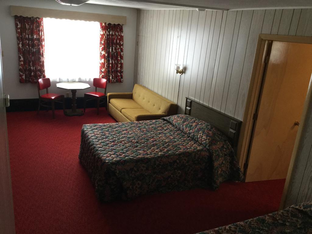 Cedars Motel Айронвуд Экстерьер фото