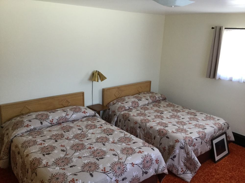 Cedars Motel Айронвуд Экстерьер фото