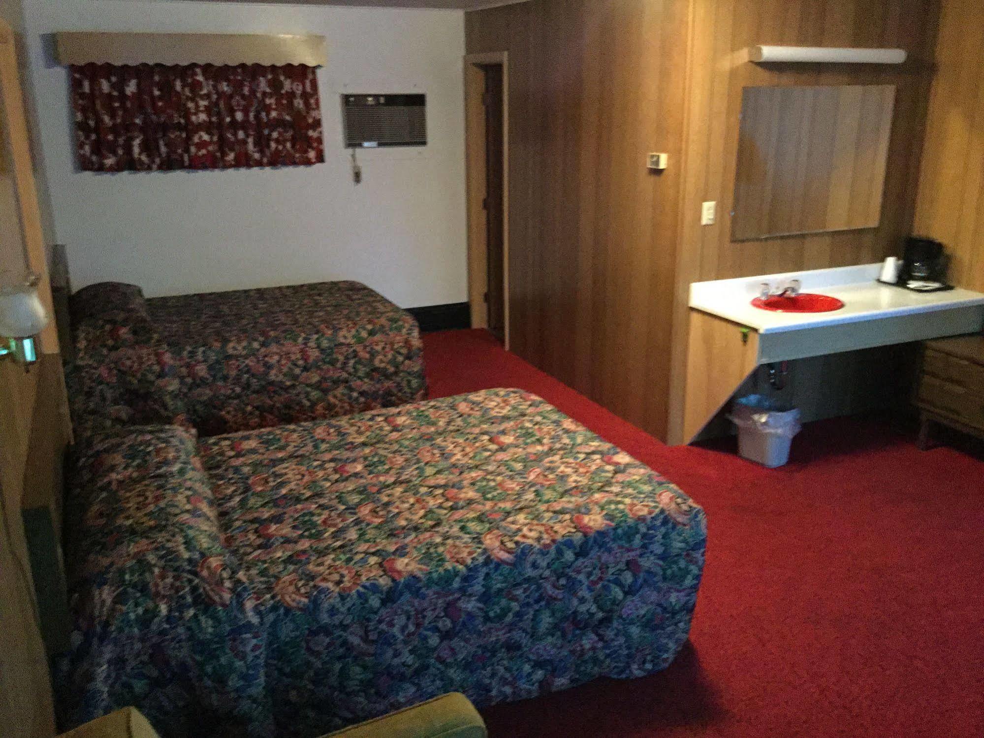 Cedars Motel Айронвуд Экстерьер фото
